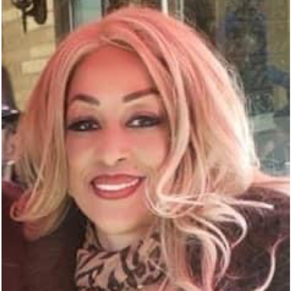 Meet your Posher, Vandora